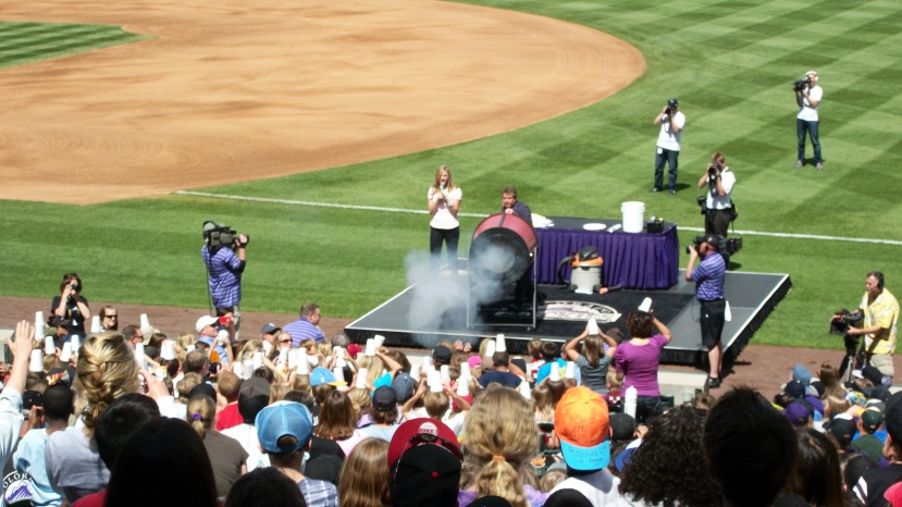 Steve Spangler Blasts Smoke Into the Crowd at Weather & Science Day- © 2012 rockingroxfan